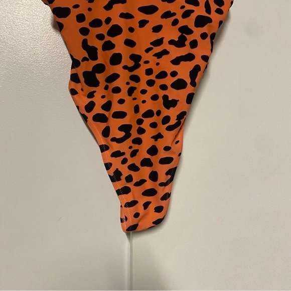 RELLECIGA High Cut Bandeau One Piece Swimsuit Leopard Size Small - Picture 4 of 7